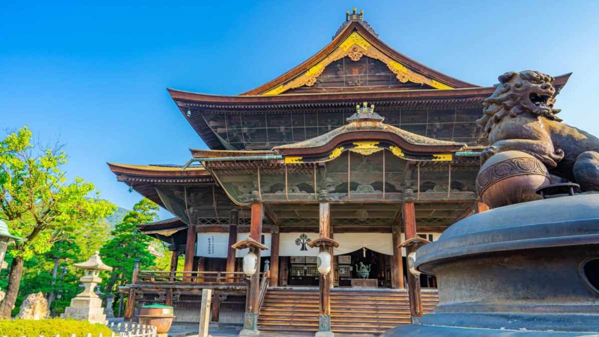 How Long to Spend at Izenkōji Temple